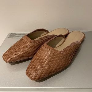 ANN TAYLOR RENATA LEATHER WOVEN FLAT